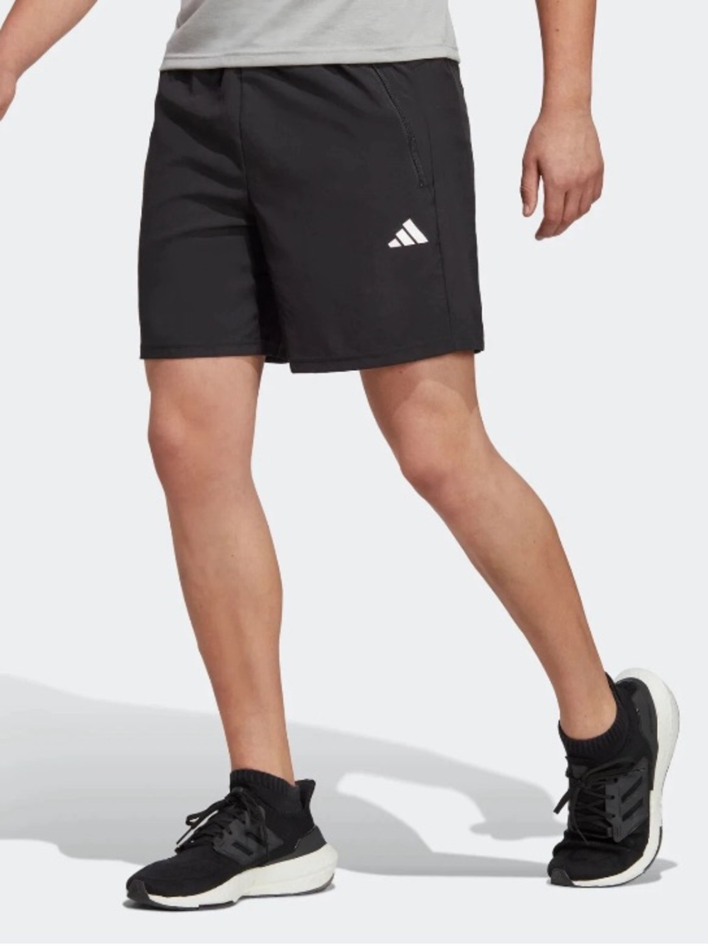 Adidas Elastic drawstring waist AEROREADY black 7” inseam black shorts men’s XL
